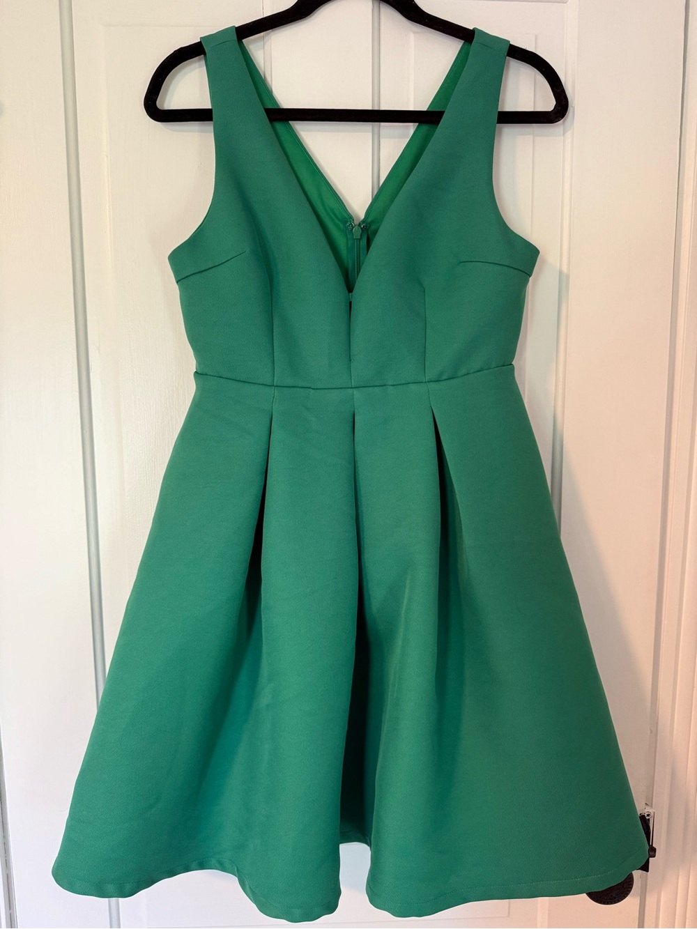 Minuet Bright Green Sleeveless Dress